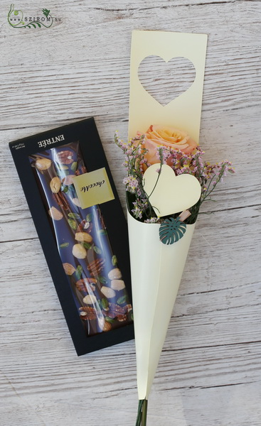 flower delivery Budapest - Single peach rose with chocolate