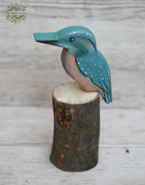 flower delivery Budapest - wooden kingfisher