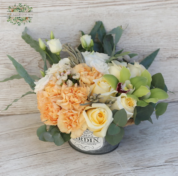 flower delivery Budapest - Creme color flowerbowl (19 stems)