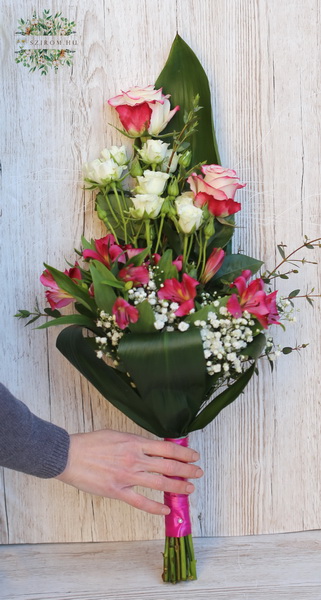 flower delivery Budapest - Pink tall bouquet with roses, alstromerias (11 stems)