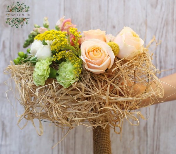 flower delivery Budapest - Summer tortilla bouquet with peach roses