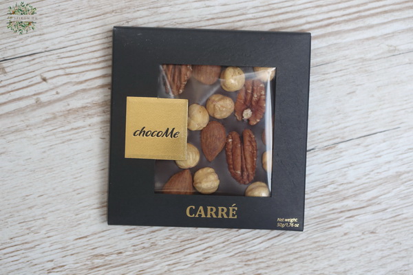 flower delivery Budapest - ChocoMe Carré dark chocolate with pecans, Piemonte hazelnuts, Sicilian almonds (50g)