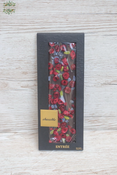 flower delivery Budapest - ChocoMe Entrée Valrhona dark chocolate 66% with candied violet petals, Bronte pistachios, cherries (110g)