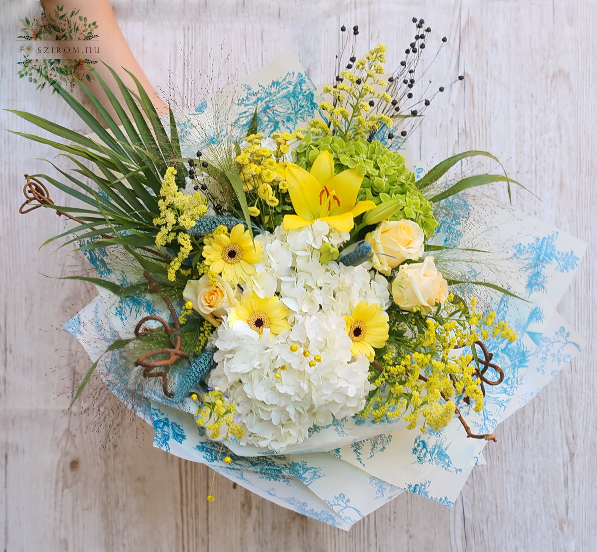 flower delivery Budapest - Fresh summer yellow and white bouquet with hydrangea and lily