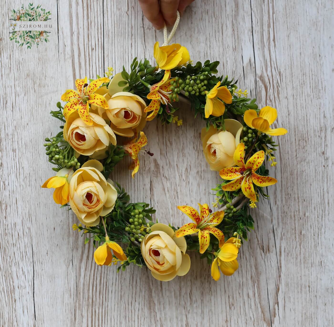 flower delivery Budapest - Door wreath