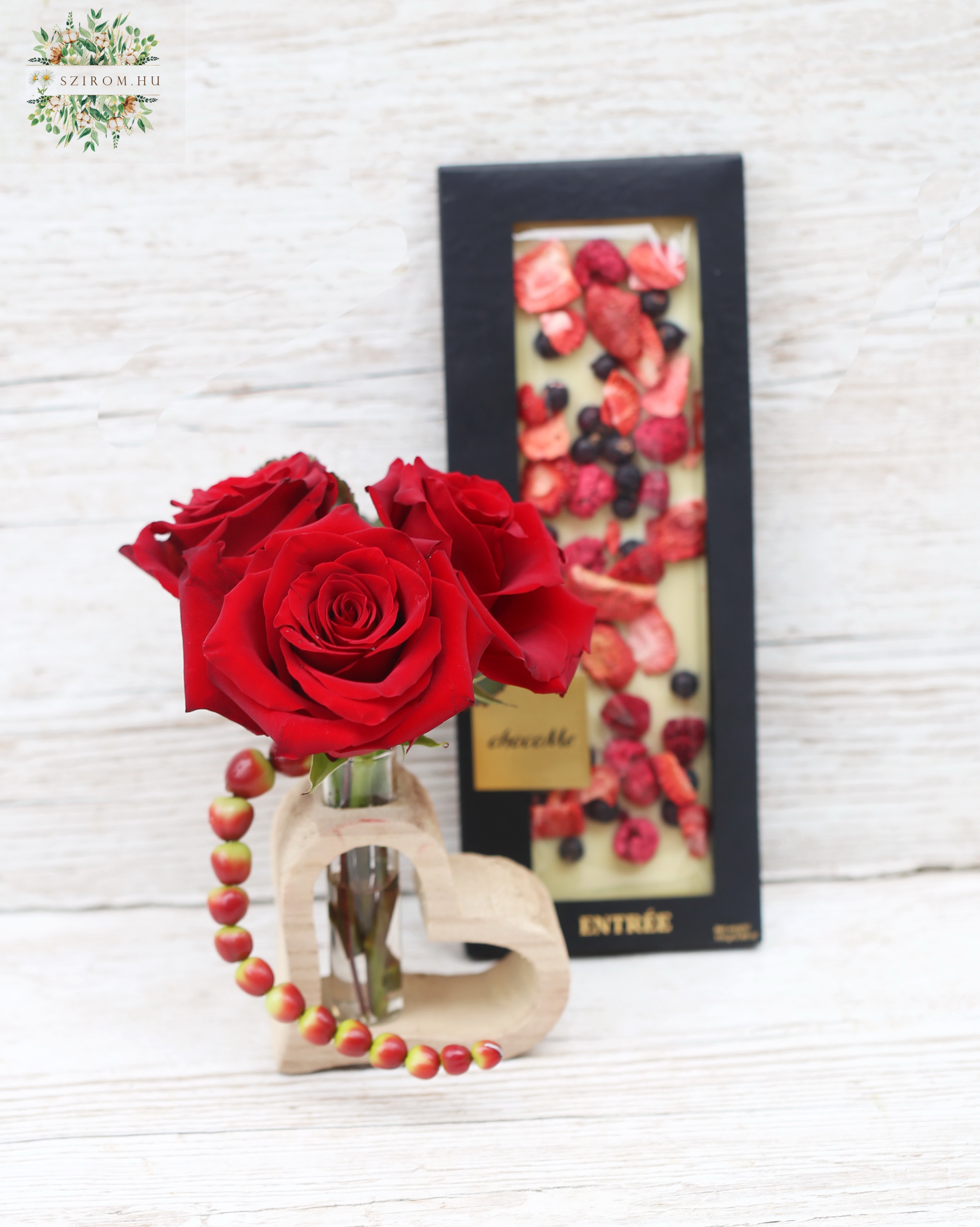 flower delivery Budapest - Heart shaped wooden vase with red roses, berries, Choco Me Chocolate