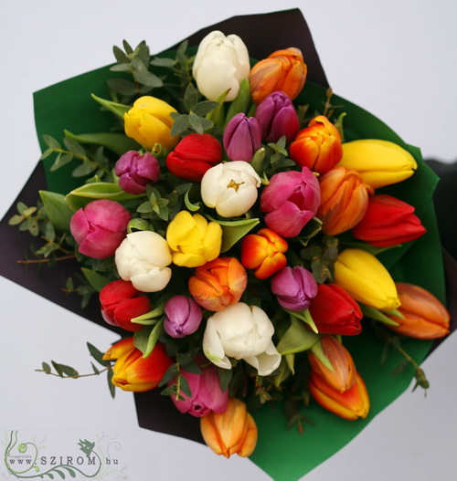 Virágküldés Budapest - 30 vegyes tulipán csokorban 
