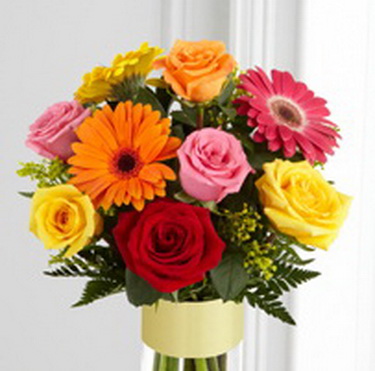 flower delivery Budapest - mixed roses and gerberas (15 stems)