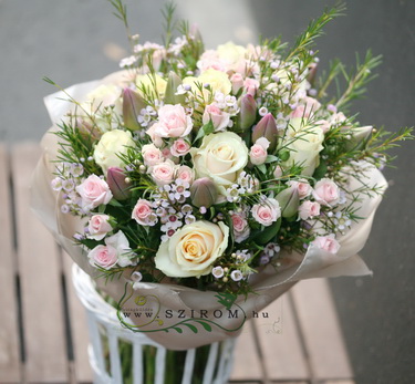 flower delivery Budapest - pale pastell bouquet (40 stems)