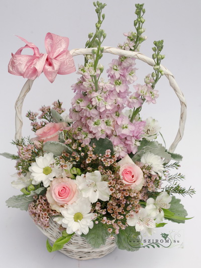 flower delivery Budapest - Summer pink basket (15 stems)