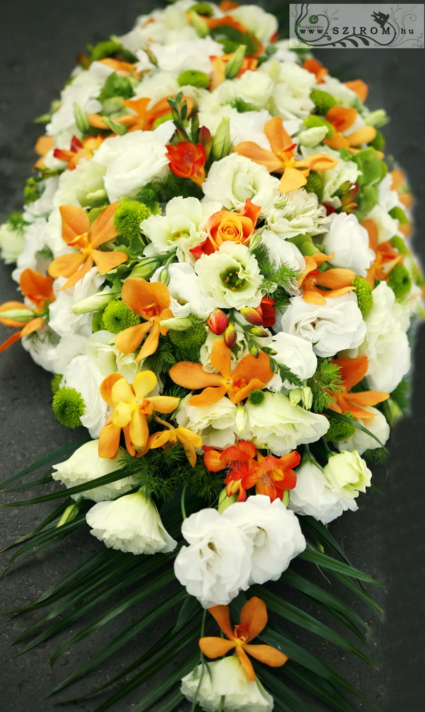 Főasztaldísz (rózsa, liziantusz, orchidea, gomb krizi, orange, white), Danubius Margitsziget, esküvő