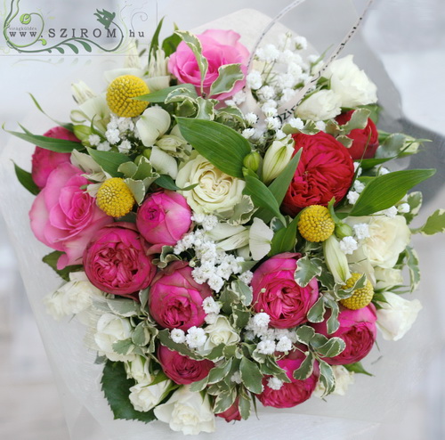 flower delivery Budapest - meadow bouquet with english roses (23 stems)