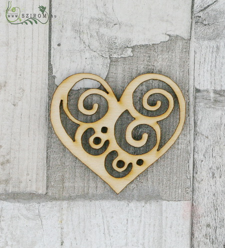 flower delivery Budapest - wooden heart (5cm)