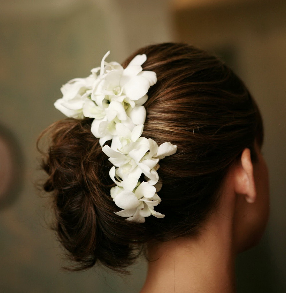 flower delivery Budapest - hair flowers, orchids (white)