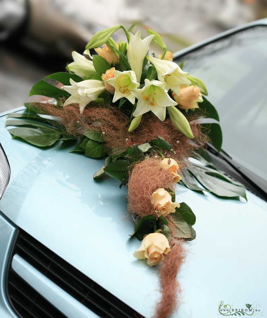 Blumenlieferung nach Budapest - Autodekoration mit Blumen