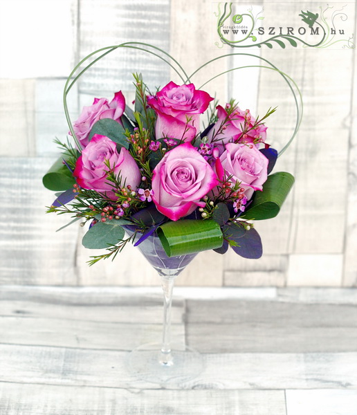 flower delivery Budapest - Coctail cup with 7 purple roses
