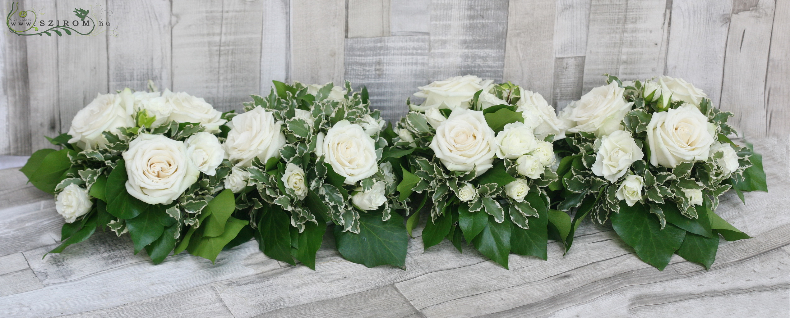 Fehér rózsás, mini rózsás asztaldísz, esküvő 1 db