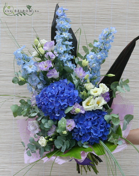 flower delivery Budapest - Giant blue bouquet (9 stems)