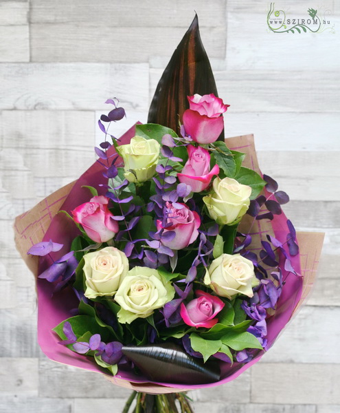 flower delivery Budapest - Purple rose tall bouquet (10 stems)