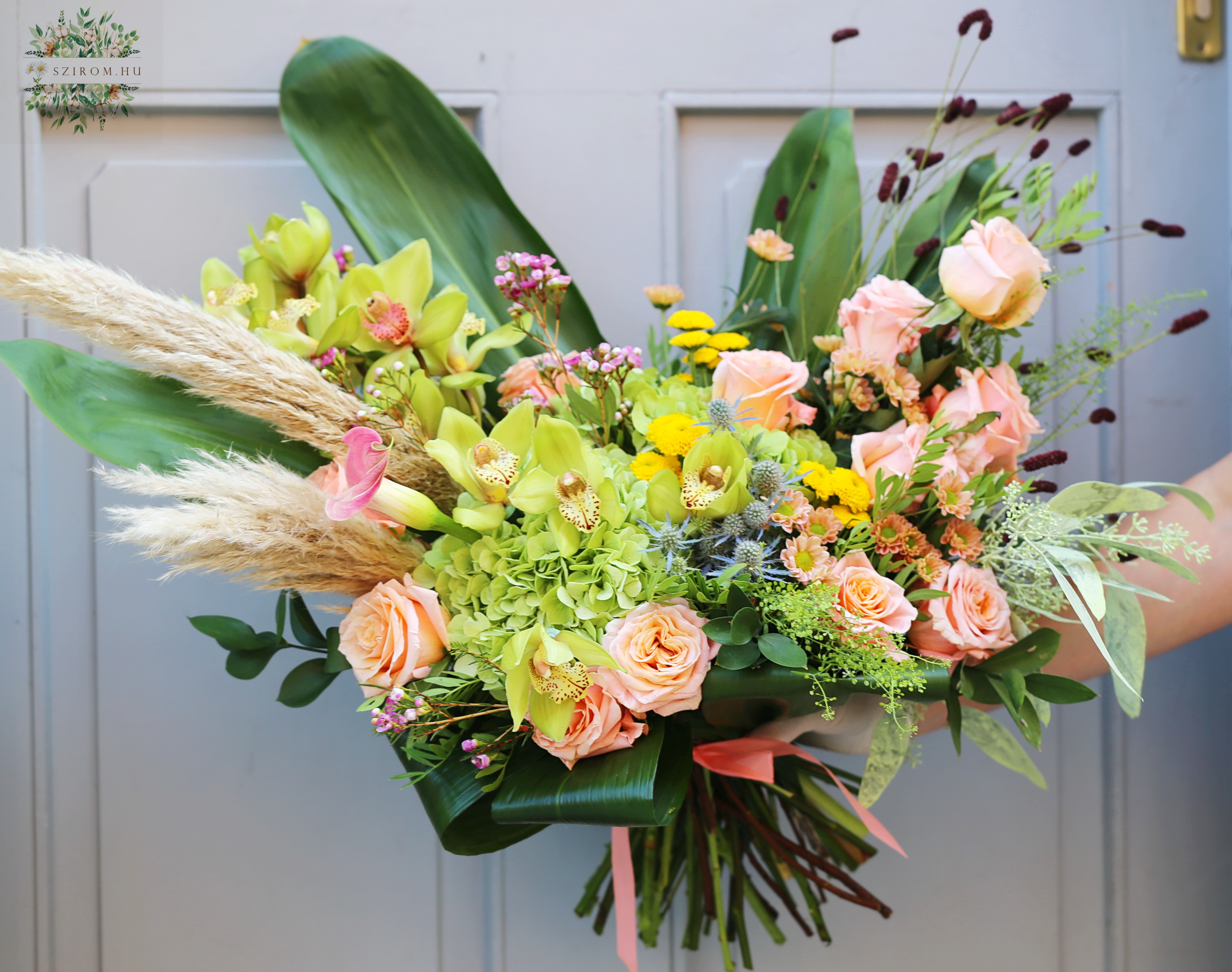 flower delivery Budapest - crescent moon shaped bouquet with roses, orchids, small flowers